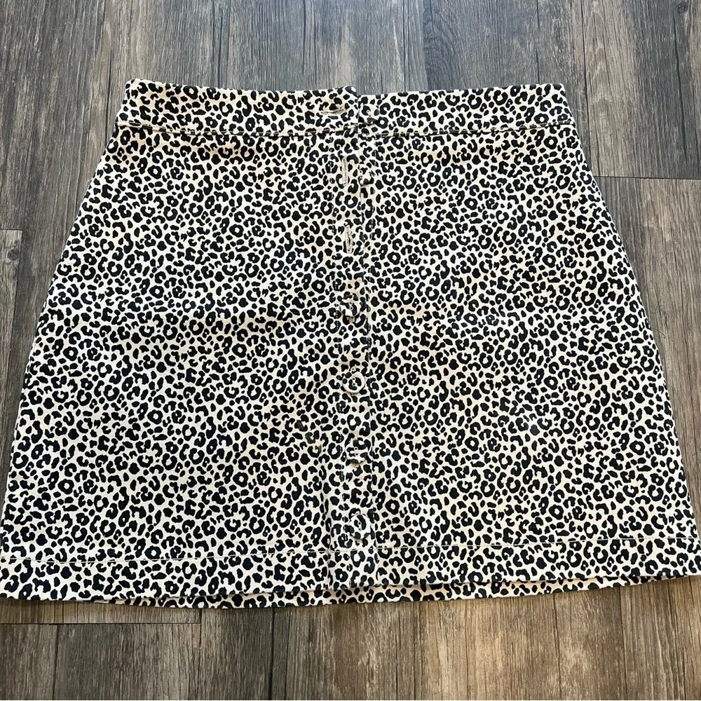 Forever 21 Animal Print High Waist Button Down A Line Mini Skirt Casual M